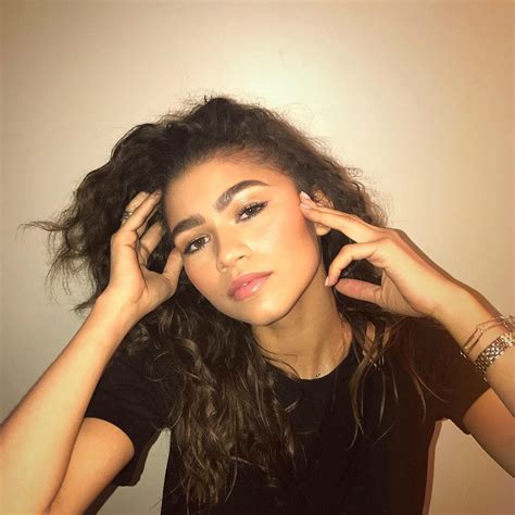 zendaya aesthetic pictures.